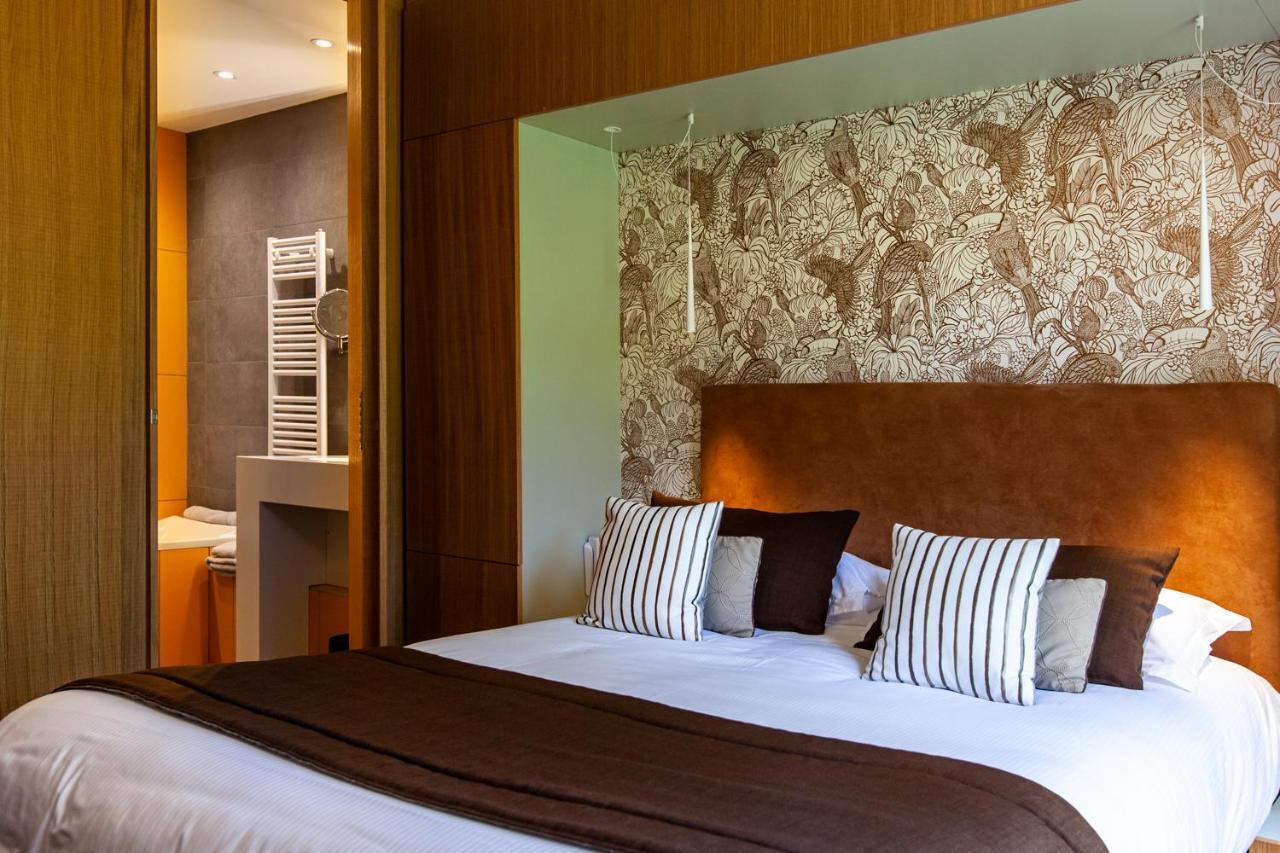 Logis Hotel Restaurant La Tour Dunières 外观 照片