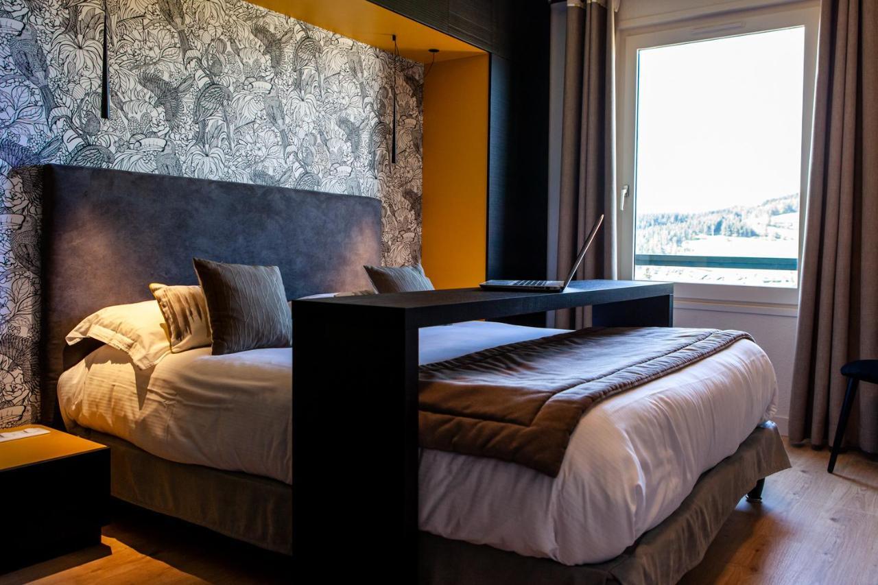 Logis Hotel Restaurant La Tour Dunières 外观 照片